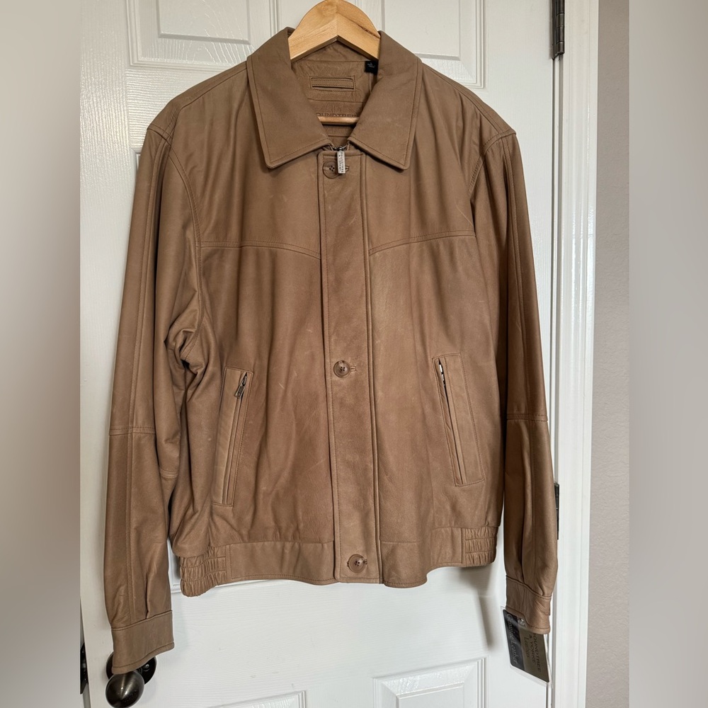 Roundtree & York Genuine Leather Size (L) New w/Tags